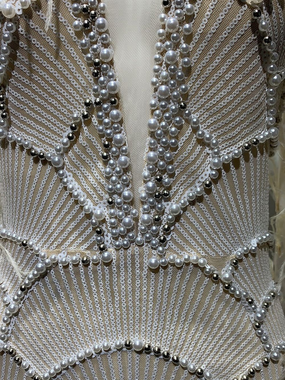 Sexy Women's Sexy V-neck Beaded Dress Beaded Long Sleeve Feather Wine Dress - Image 3